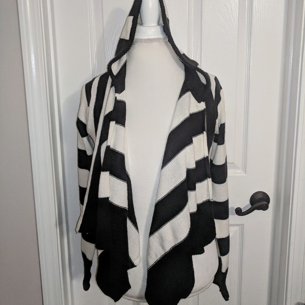 Women's Hooded Sweater